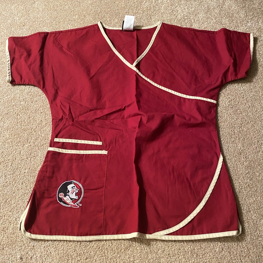 Scrub top